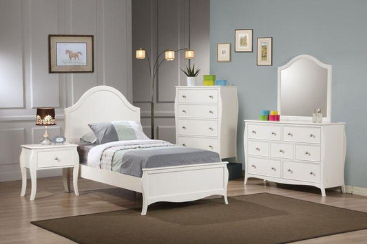 Dominique White 4 Piece Bedroom Set