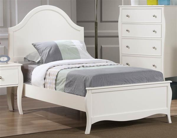 Dominique White 4 Piece Bedroom Set